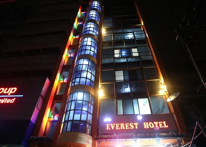 Everest Hotel